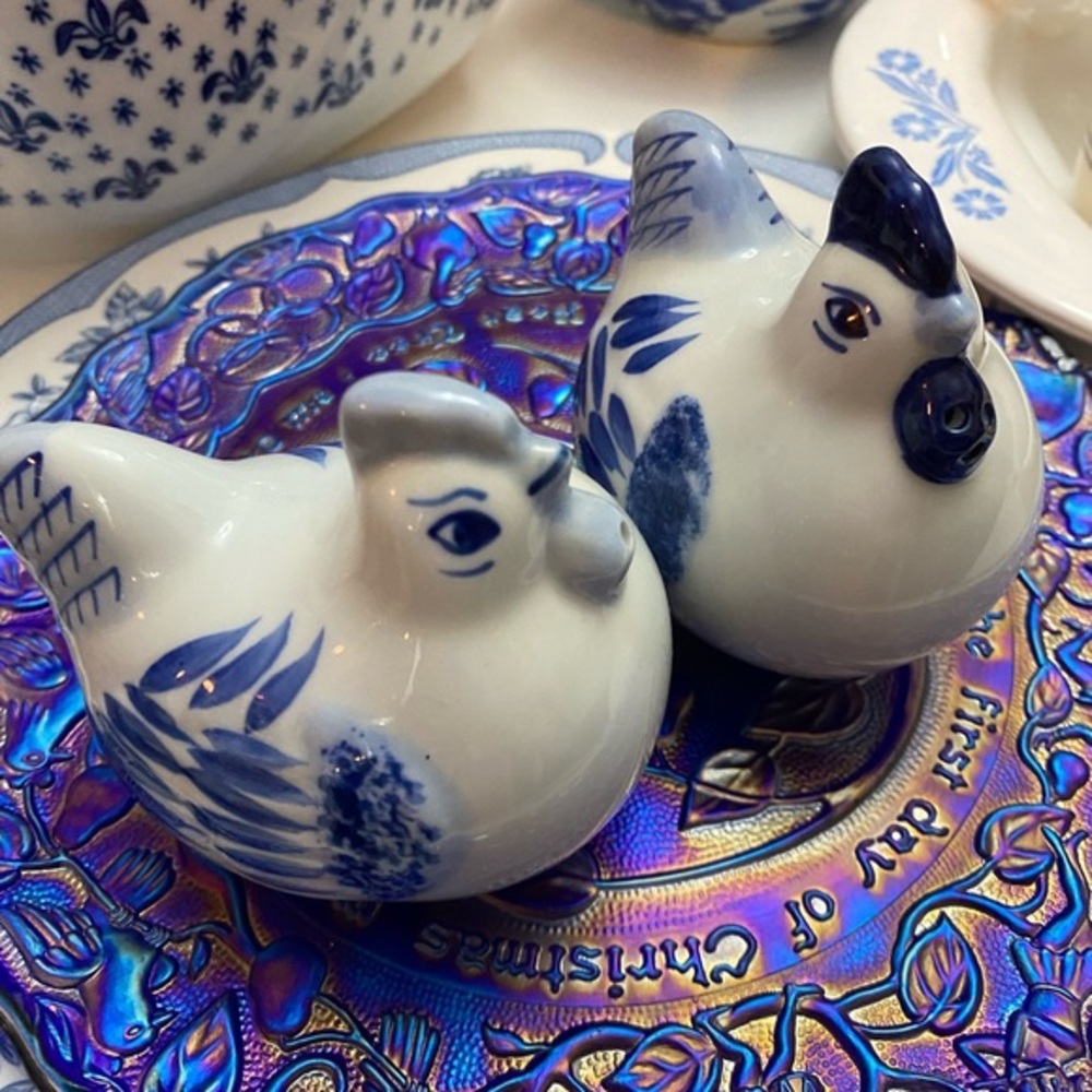 Blue & White Vintage Rooster Salt & Pepper Shakers